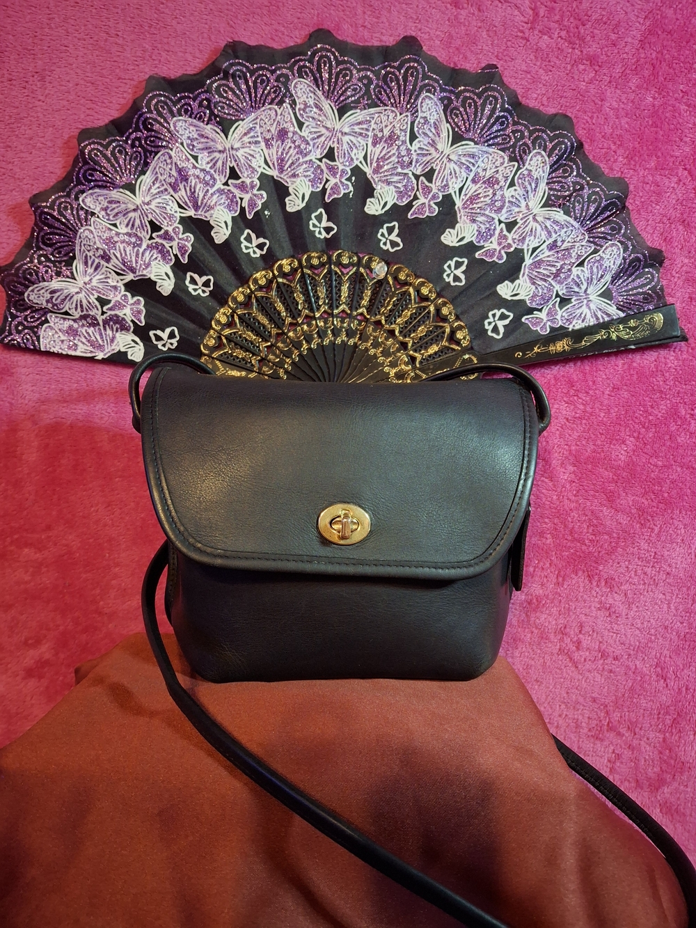 Vintage Coach Quincey Black Leather Crossbody with Brass Turnlock Hardware